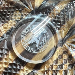 Par de Ceniceros de Cristal Tallado con Diseños Geométricos - imagen 10