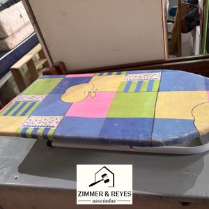 Tabla de Planchar de Mesa Plegable con Diseño Colorido - imagen 2