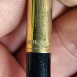Porta Lápices en Resina con Motivo Venezuela y Lápices Sellados - imagen 2