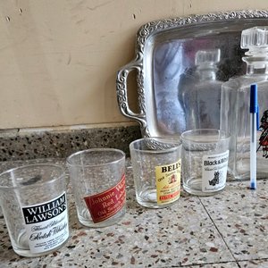 Set de Cristalería para Whisky y Martini con Botellón y Bandeja Metálica - imagen 4