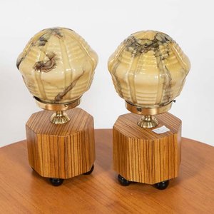 Lote siguiente: Par de Lámparas Art Decó con Base de Madera y Bronce