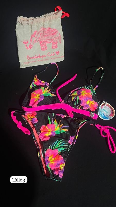Traje de Baño Guadalupe Cid Talle 5 Estampado Floral