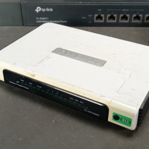 Lote de 4 Dispositivos de Red: 3 Tp-Link y 1 Linksys - imagen 5