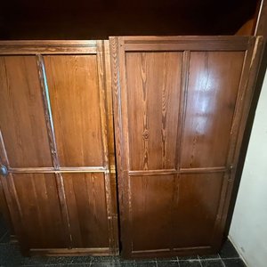 Ropero Antiguo de Pinotea con Estantes y Puertas Corredizas - imagen 8