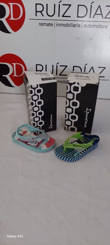 Lote siguiente: Zapatos de verano para hombre