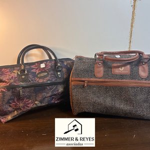 Dos Bolsos de Viaje Estampados y Tweed con Detalles en Cuero - imagen 3