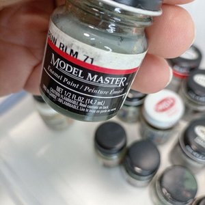 Lote de más de 20 frasquitos de pinturas varias (Testor, Tamiya, Model Master) - imagen 3