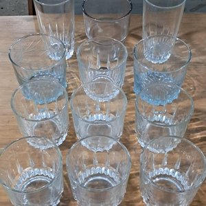 Lote siguiente: Lote de 12 Vasos Gruesos de Vidrio