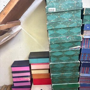 Lote de 50 Cajas para Zapatos de Varios Diseños y Colores - imagen 1