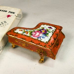 Piano Alhajero de Porcelana Limoges y Rayo Láser Pen - imagen 3