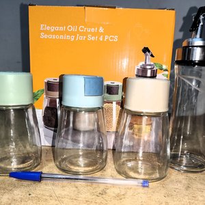 Lote siguiente: Set Condimentero de Vidrio 4 Piezas con Aceitera Nuevo en Caja