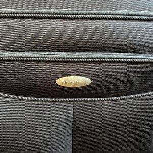 Valija Samsonite Negra Grande con Ruedas - imagen 4