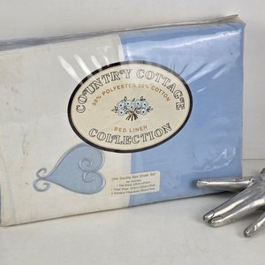 Lote anterior: Juego de Sábanas Country Cottage Collection para Cama de Dos Plazas