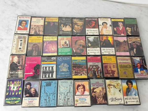 Casetas de música variada de los 80 y 90 - imagen 1