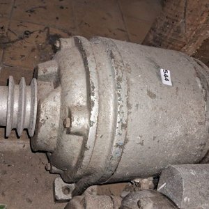 Motor Eléctrico Industrial con Polea - imagen 2