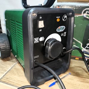 Soldadora Eléctrica ECO W160A de Carro con Accesorios, Nueva en Caja - imagen 5