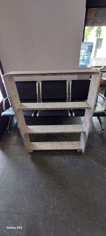 Estante biblioteca en madera en buen estado - imagen 3