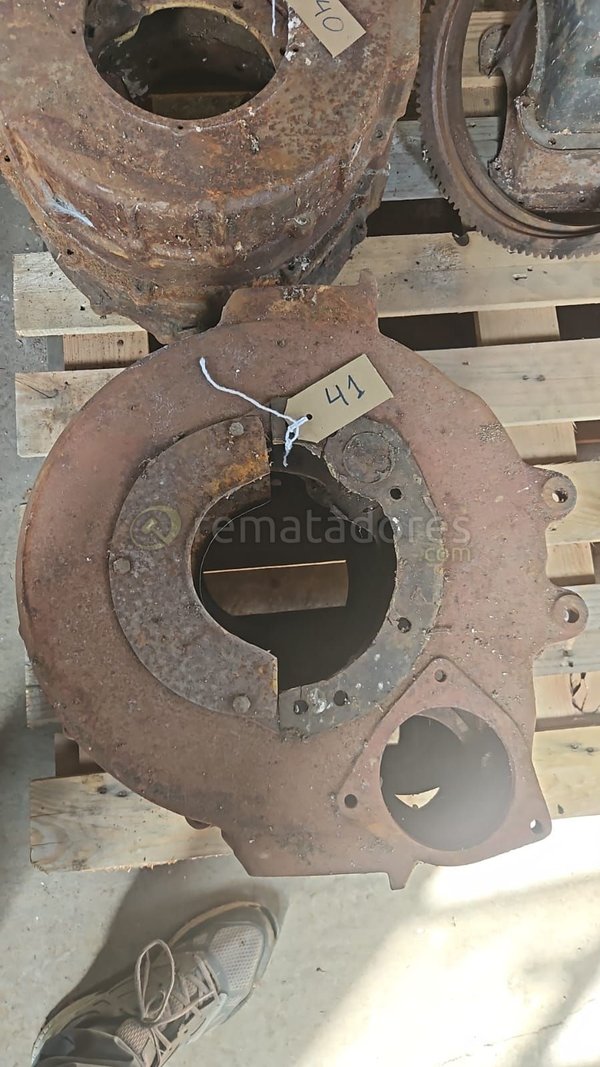 Componente Mecánico Industrial Oxidado