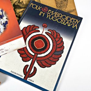 Ocho Piezas: Cuadros de Caricaturas y Libros de Arte - imagen 3