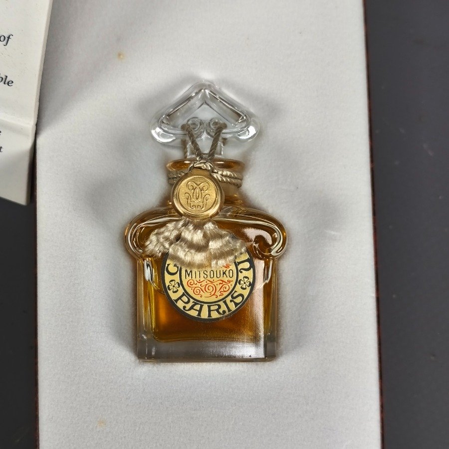 Colección de Perfumes y Accesorios de Lujo - imagen 11