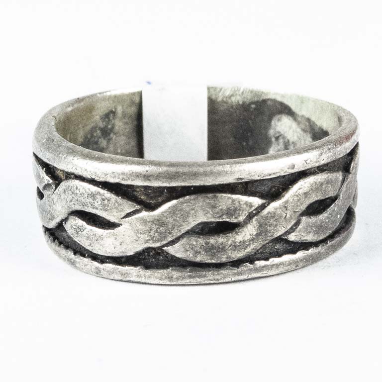 Lote siguiente: Anillo de plata con abolladura - Peso: 4,8gr