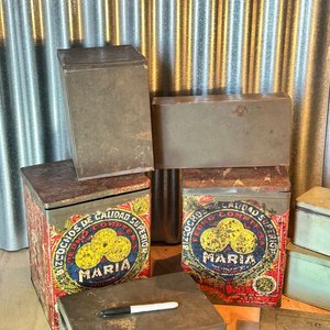 Lote anterior: Latas antiguas Varias