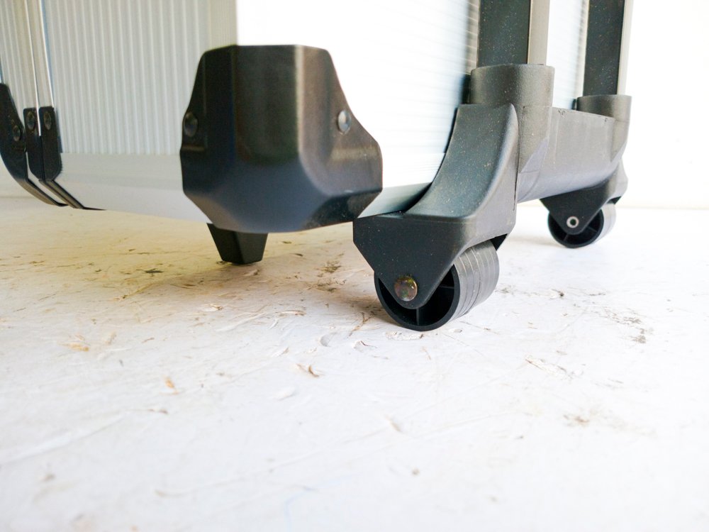 Valija de aluminio con llave - imagen 5