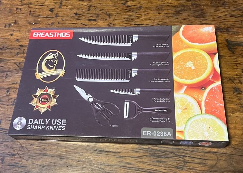 Set de 6 Cuchillos EREAS THOS con Tijera y Pela Papas