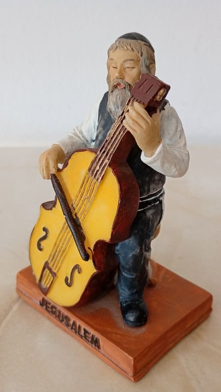 Figura de Contabajista decorativa hecha en Yeso - imagen 2