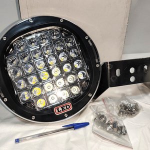 Foco LED CrewLED Grande para Camioneta 12/24V Metálico Nuevo en Caja - imagen 2
