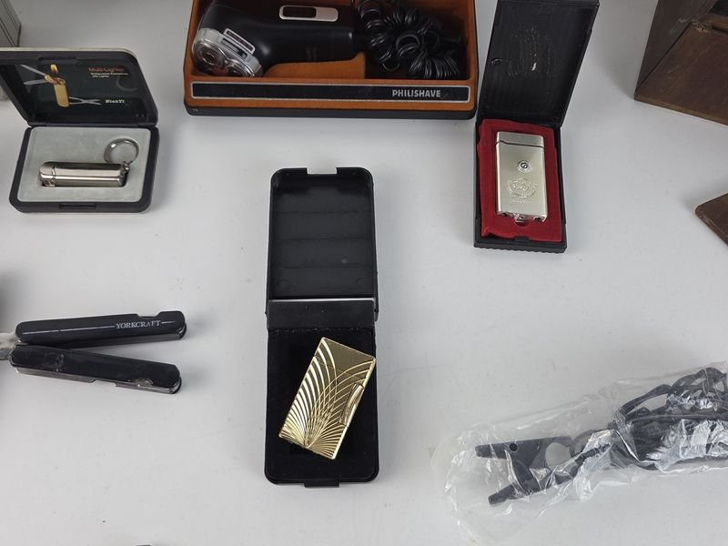 Lote de artículos vintage y accesorios - imagen 2