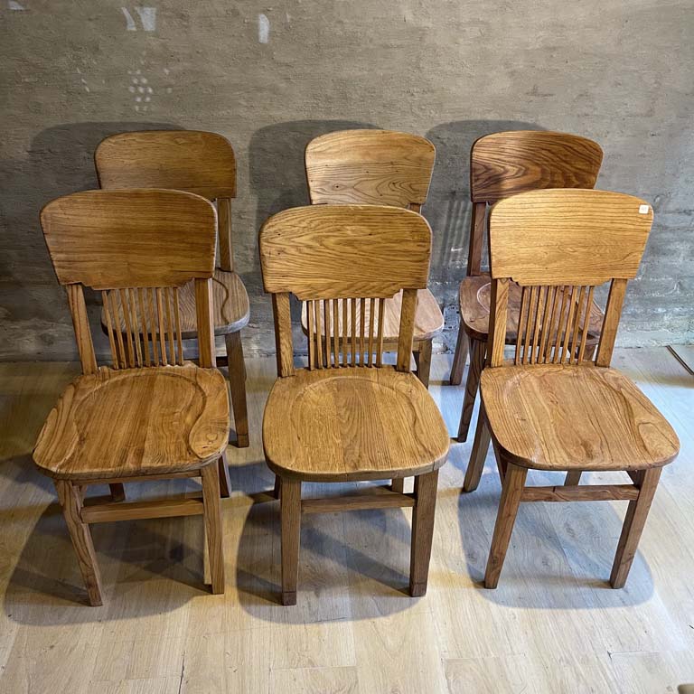 Lote siguiente: 6 Sillas en Roble - Medidas: 40x42x90cm