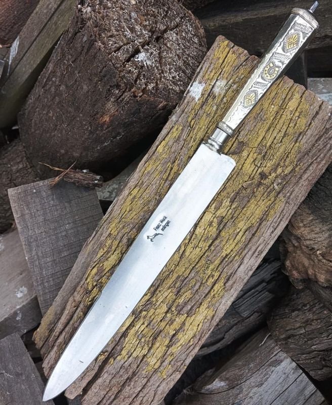 Cuchillo Franz Wenk Solingen Cabo Alpaca con Apliques Bronce