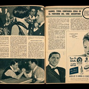 Lote siguiente: Revista Antena Nº 852 - Edición Especial "Aniversario Muerte de Gardel" (1947)