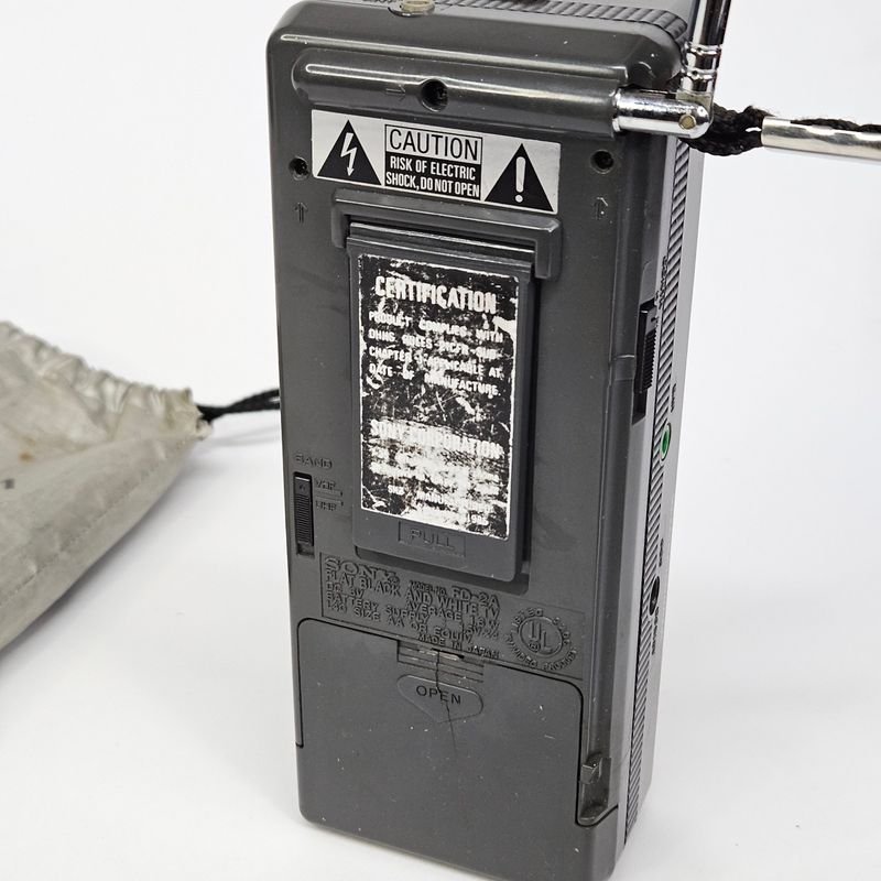 Sony Exclusivo Watchman, Radio Portátil con LCD y Antena - imagen 6