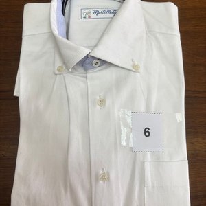 Lote siguiente: Camisa Blanca Martellotti Talle M Nueva