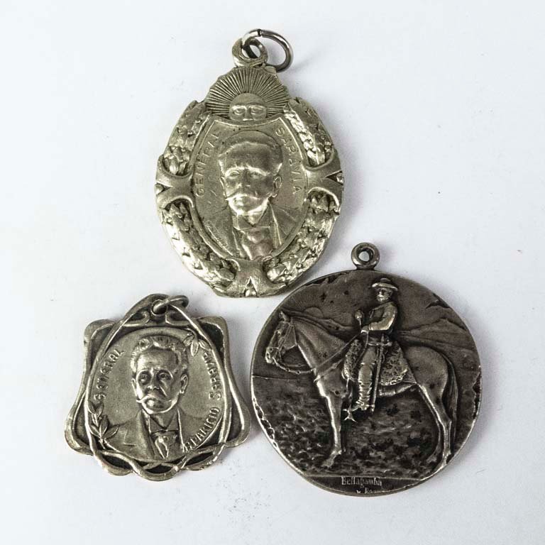 Item 2107982 - Image 0