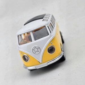 Réplica de Kombi Volkswagen Amarilla y Blanca - imagen 3