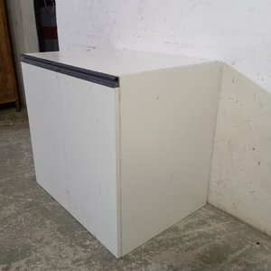 Mueble Bajo Blanco de 2 Puertas con Estante Interior - imagen 4