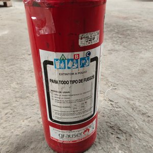 Extintor Portátil Rojo Grauser con Manguera y Manómetro - imagen 2