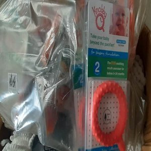Lote siguiente: Mordiscos para Bebés Marca Knobby