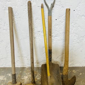 Lote #049 – Artículos varios : Marron, Pala y mas - imagen 3