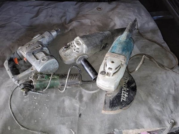 Lote de 3 Amoladoras y 1 Rotomartillo Eléctricos