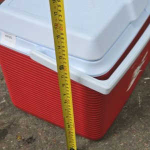 Conservadora Rubbermaid Roja y Blanca - imagen 5