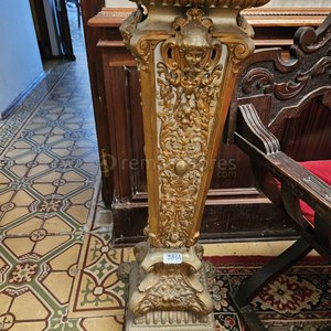 Lote siguiente: Piedestal Decorativo Estilo Barroco Dorado