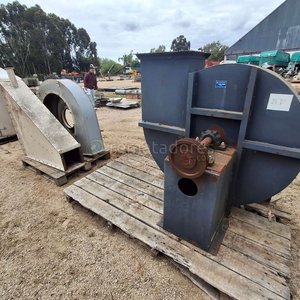 Lote siguiente: Ventilador Industrial Grande de Metal Azul