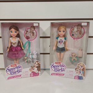 Lote anterior: Set de Muñeca Sparkle Girlz Niñera o Paseadora de Perros con Accesorios
