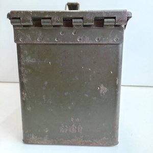 Caja Metálica EMCO para Municiones Calibre .400 con Manija - imagen 3