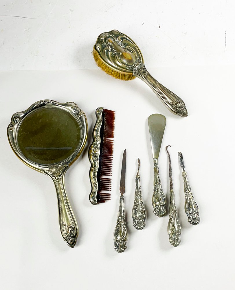 Objetos de metal en estilo Art Nouveau - imagen 2