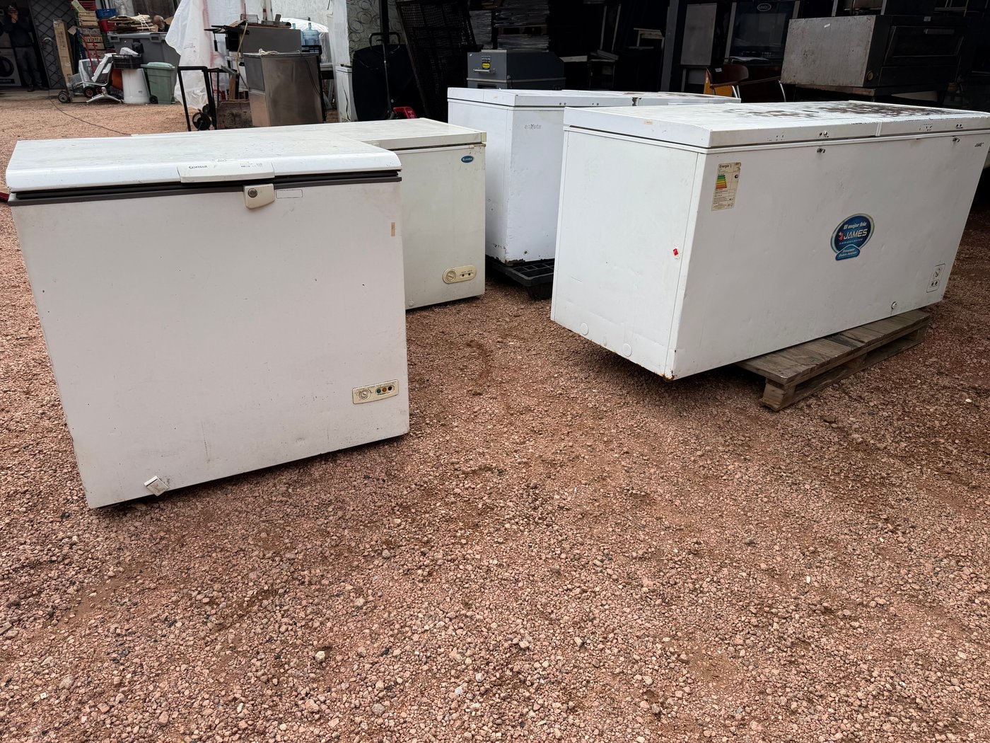 Lote de 4 Freezers James para Service o Repuestos